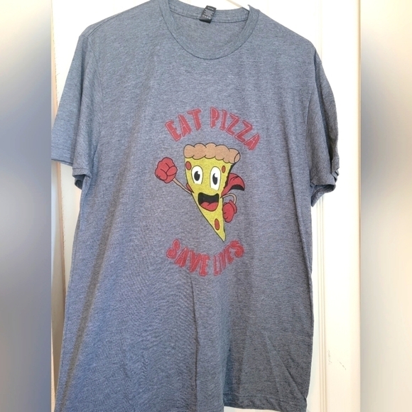 3/$30 - Fun 'Eat Pizza, Save Lives' short sleeve tee - Picture 1 of 3